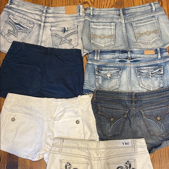 Jean Shorts Size 11 - Picture 2 of 2